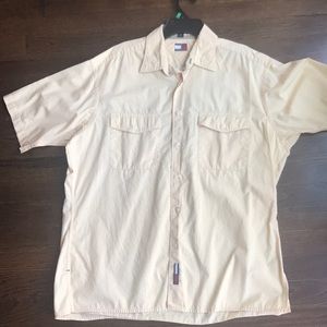 Short sleeve button down
